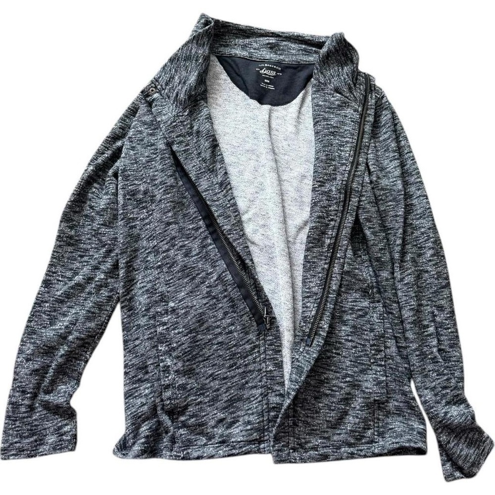 A129- GH Bass Grey zip up sweatshirt with front zipper. 
Medium